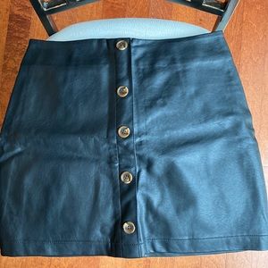 NWT leather skirt sz L